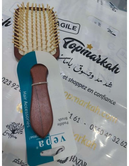 مشط الشعر بالحطب بني - Brosse en bois marron