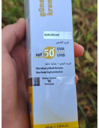 كريم واقي شمسي وحماية للبشرة منتج تركي